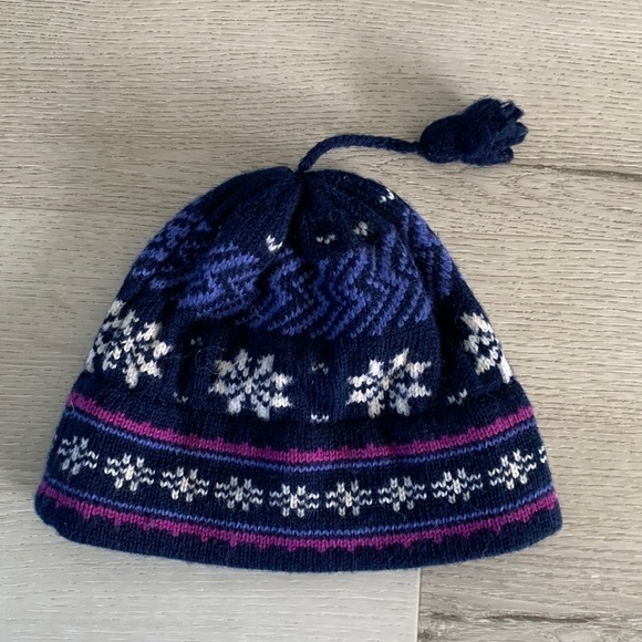 Wool Knit Pull on Vermont Hat Polar fair isle‎ navy purple unisex snowflake - Picture 1 of 8
